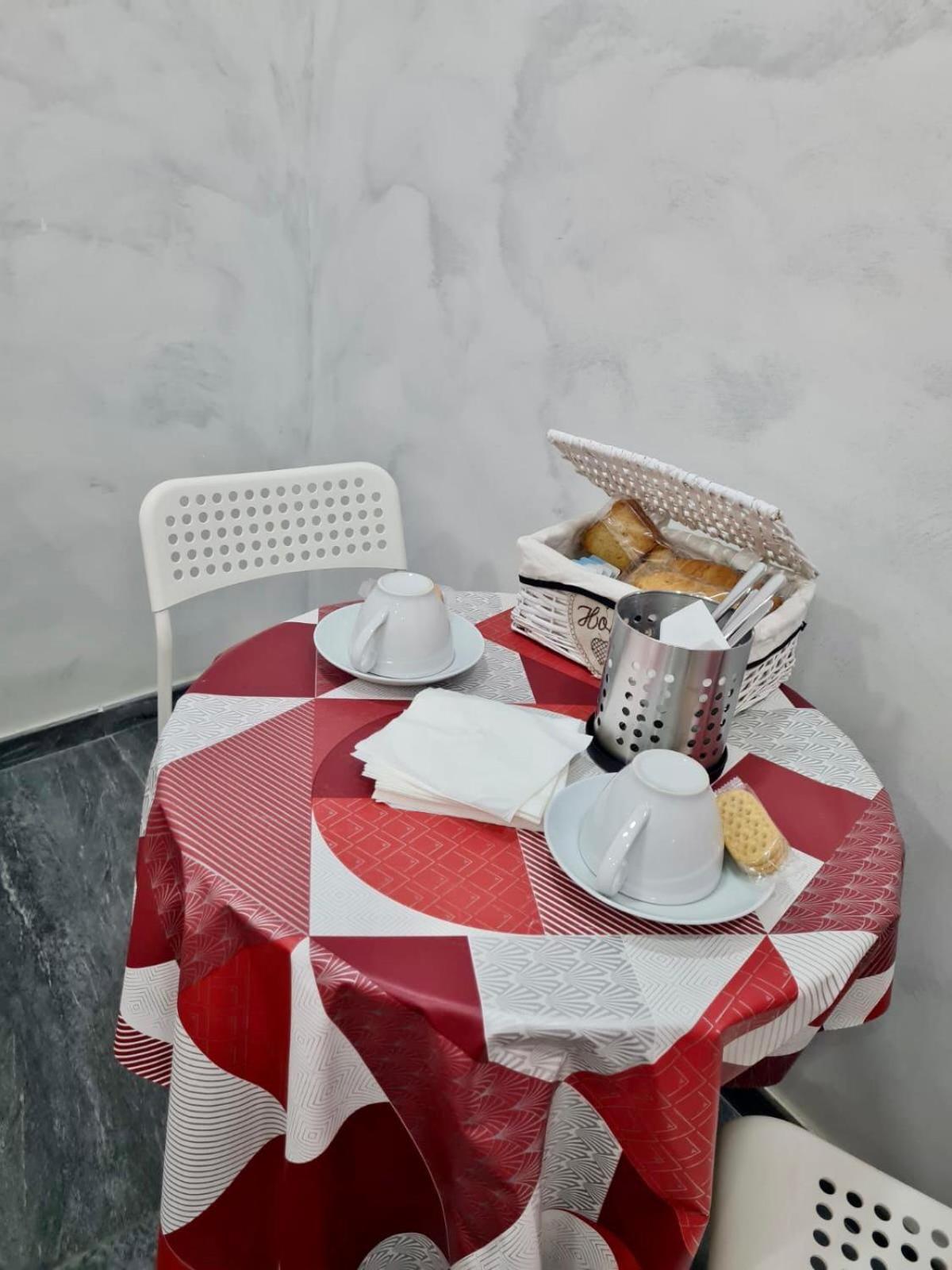Clale Rooms Napoli Eksteriør bilde