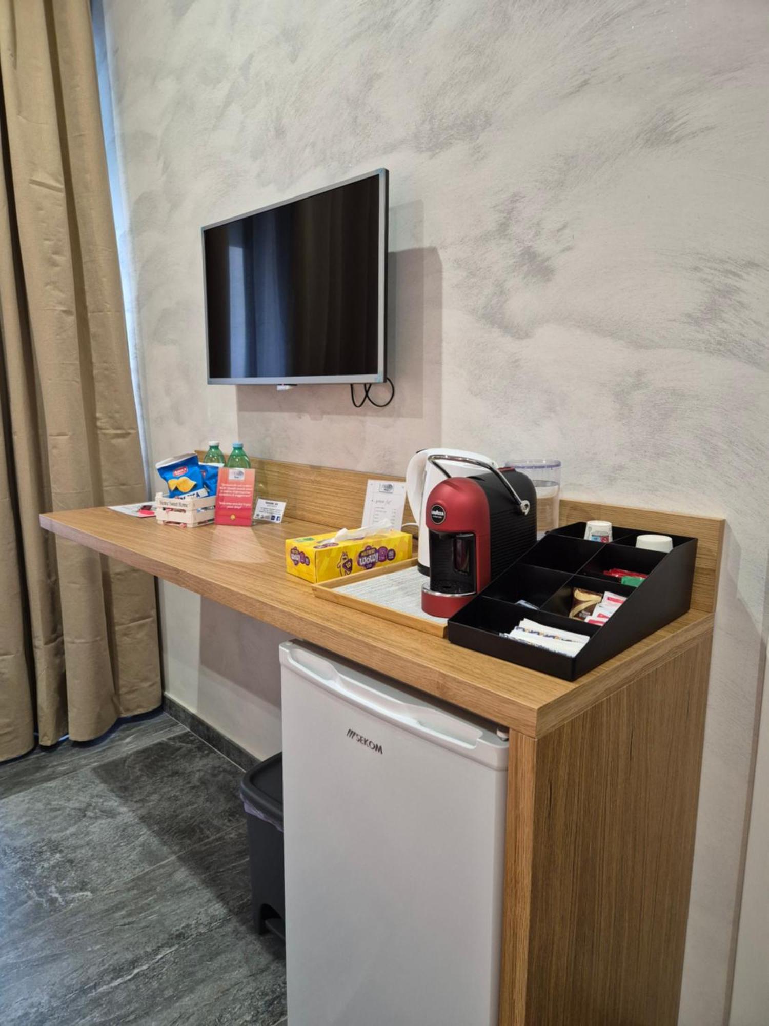 Clale Rooms Napoli Eksteriør bilde